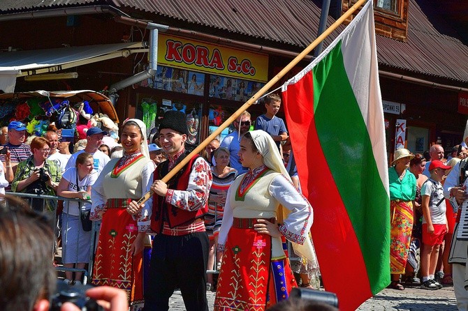 Modlitwa o pokój i korowód przez miasto 