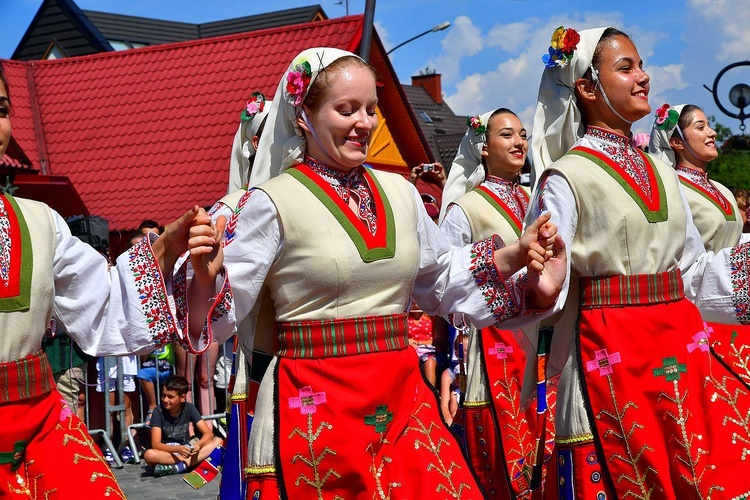 Modlitwa o pokój i korowód przez miasto 