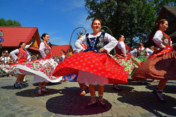 Modlitwa o pokój i korowód przez miasto 