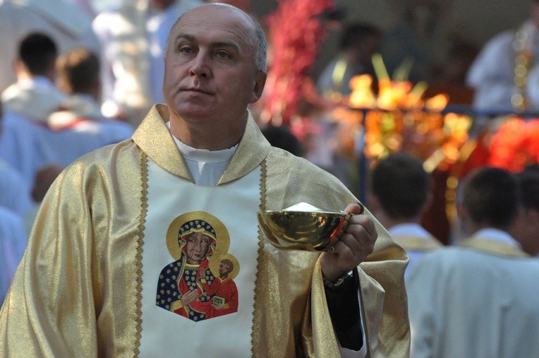 Zielenice, Msza św., cz. B