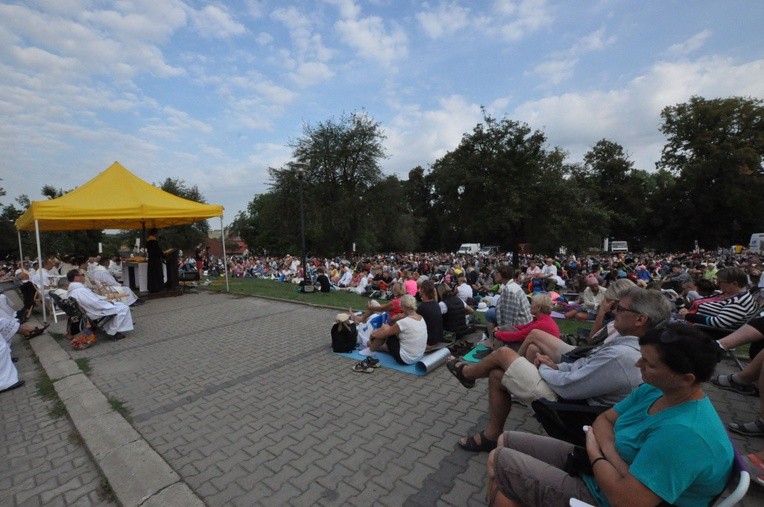 Miechów, Msza św., część A