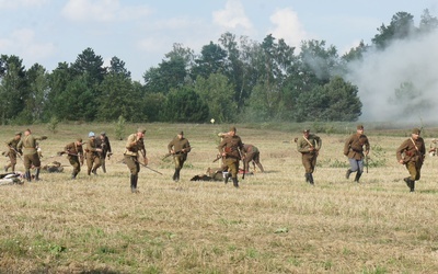 Starsi niech pamiętają, młodsi niech się uczą