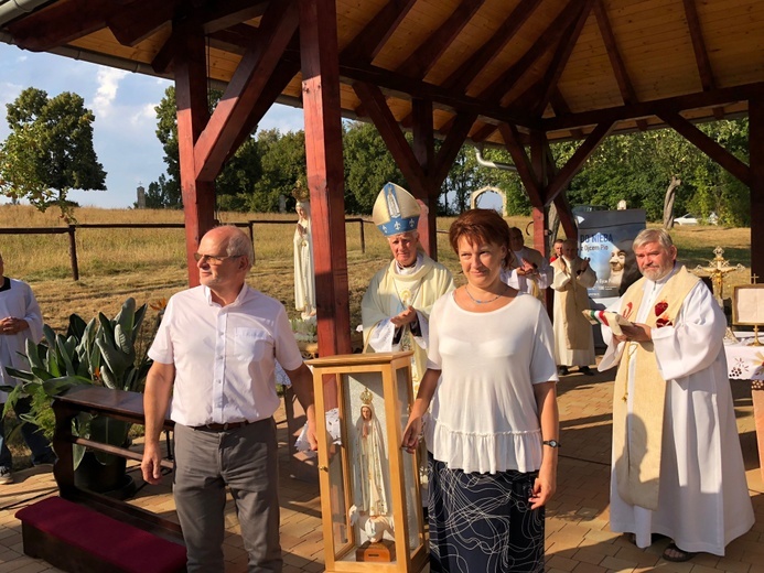 Przekazanie relikwii św. Ojca Pio do Sanktuarium Matki Bożej Fatimskiej w Polanicy-Zdroju