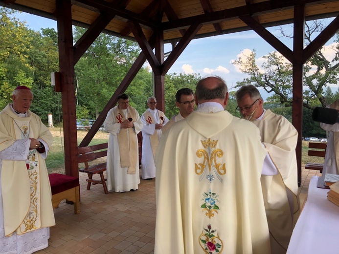 Przekazanie relikwii św. Ojca Pio do Sanktuarium Matki Bożej Fatimskiej w Polanicy-Zdroju