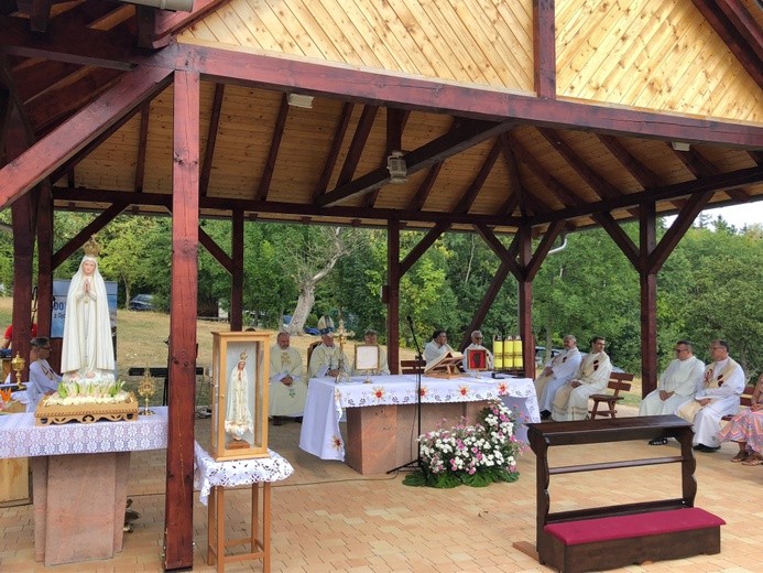 Przekazanie relikwii św. Ojca Pio do Sanktuarium Matki Bożej Fatimskiej w Polanicy-Zdroju