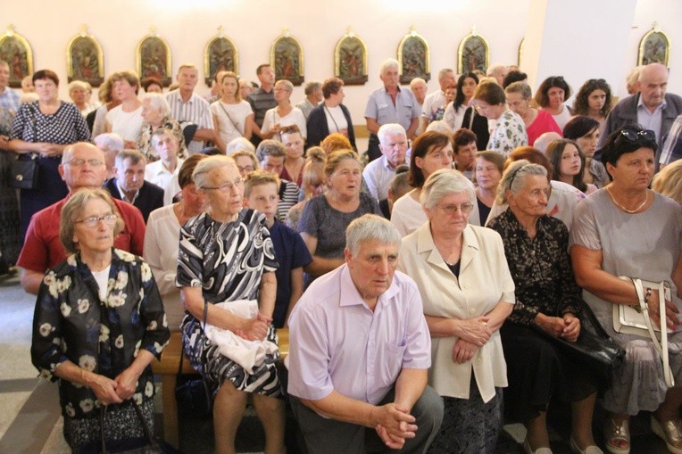 Chorzy i ciepiący u Matki Bożej na Pasierbcu