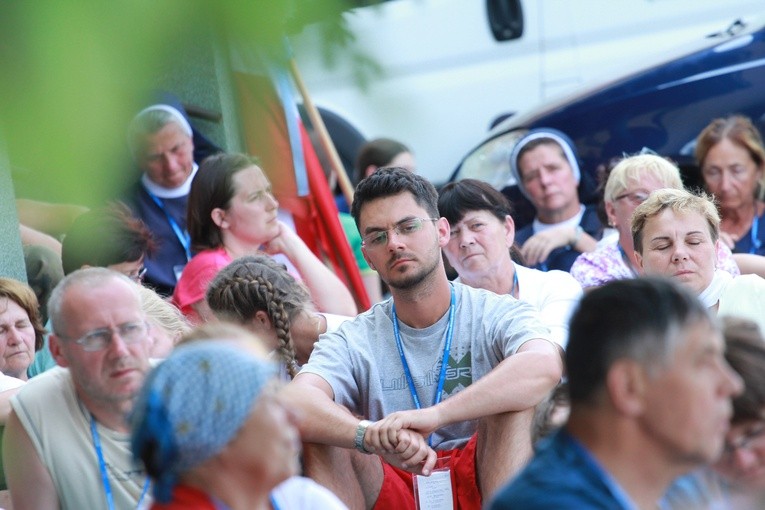 Sokolniki, Msza św. część A