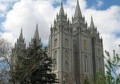 Mormoni zmieniają nazwę