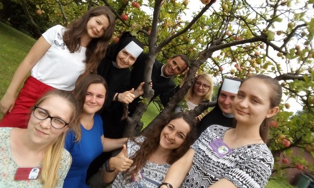 Konkurs "Selfie z księdzem"