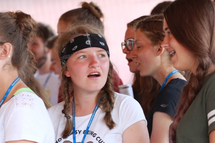 Trzebniów, Msza św. dla części A i B