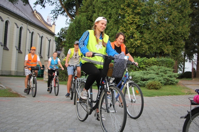 Pielgrzymka rowerowa do Głogowca