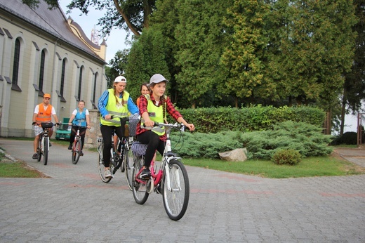 Pielgrzymka rowerowa do Głogowca