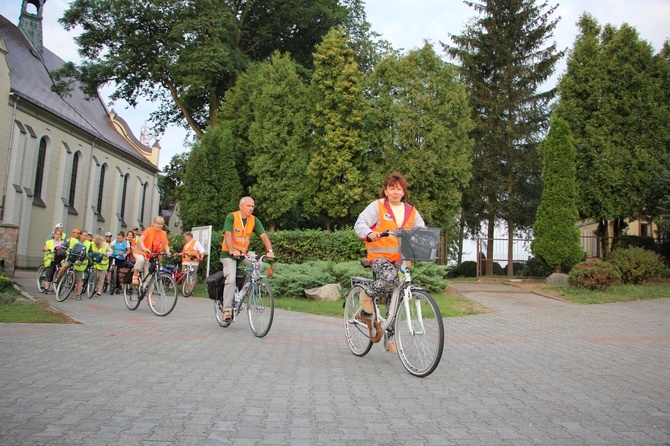 Pielgrzymka rowerowa do Głogowca