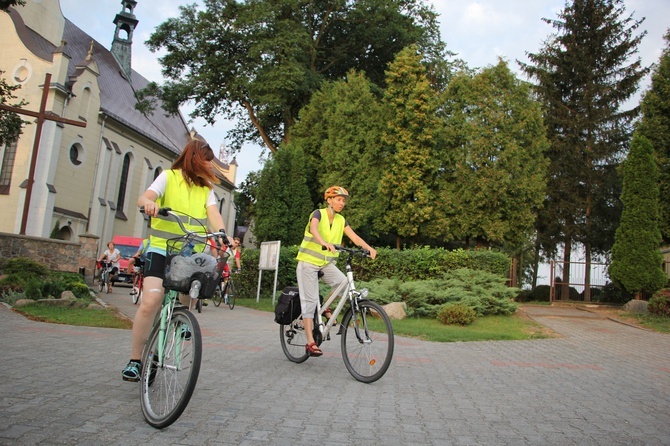 Pielgrzymka rowerowa do Głogowca