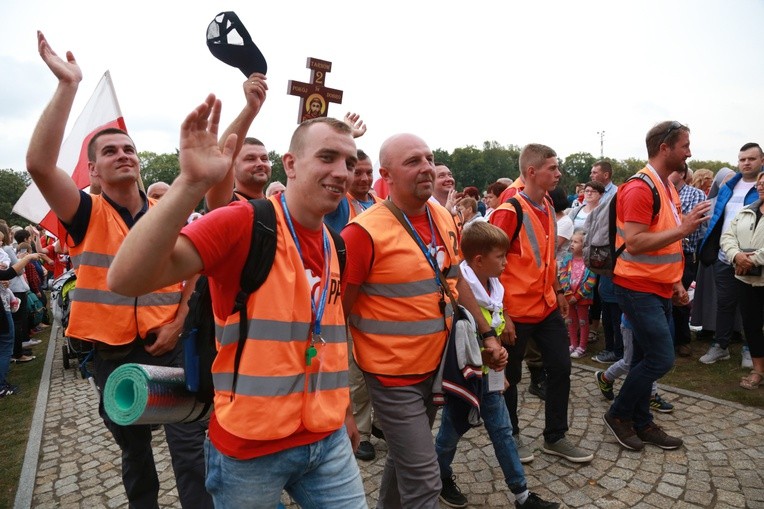 36. PPT - grupa 2 - wejście 