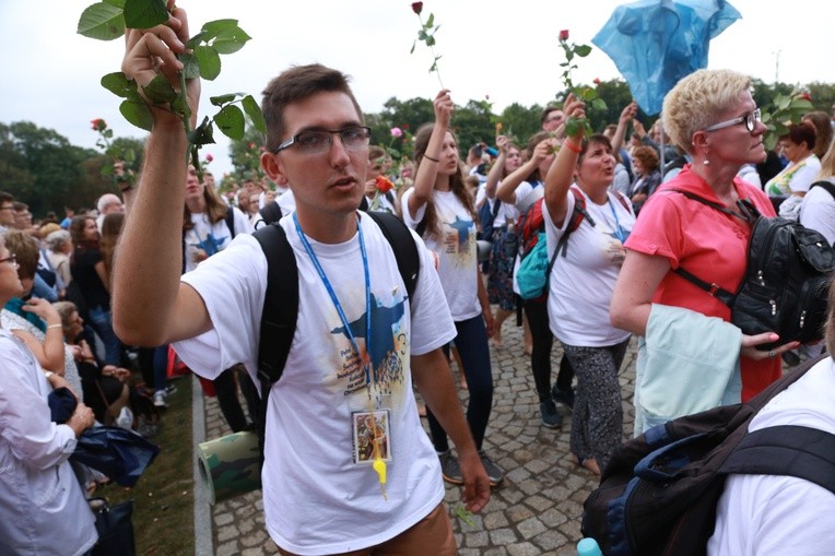 36. PPT - grupa 3 - wejście