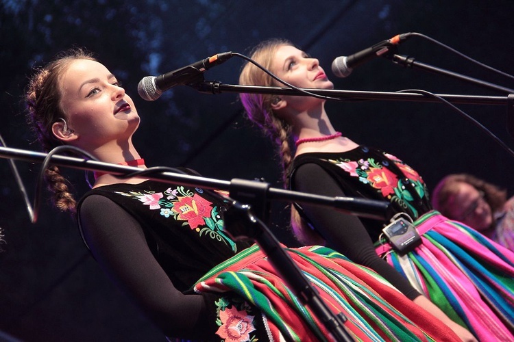 Festiwal Nowego Folkloru „Miasto-Wieś” w Kobylnicy