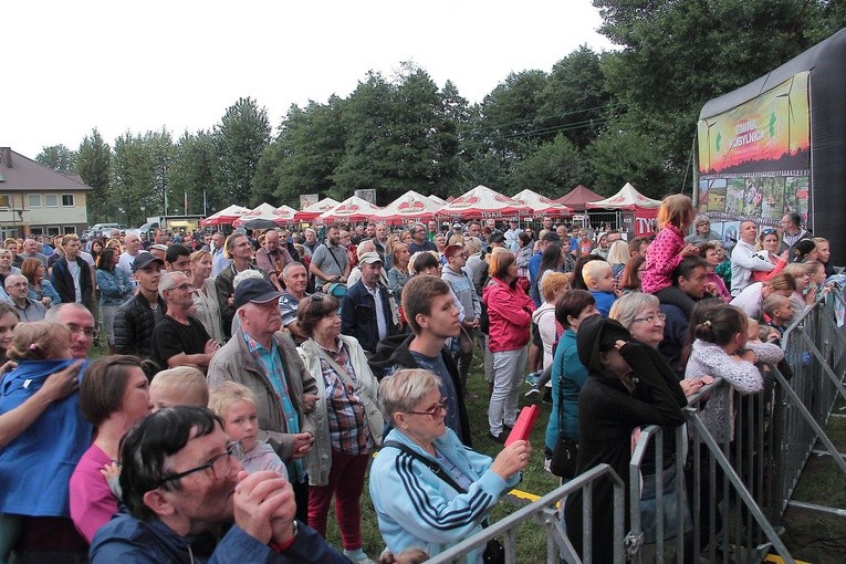 Festiwal Nowego Folkloru „Miasto-Wieś” w Kobylnicy