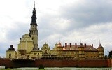 Tysiące pielgrzymów docierają na Jasną Górę