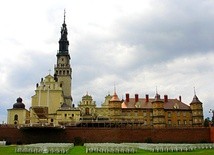 Prymas na Jasnej Górze: Obecność w polskiej Kanie zobowiązuje