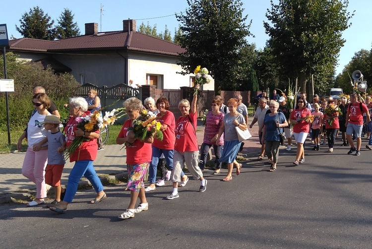 Powrót pielgrzymów do Głowna