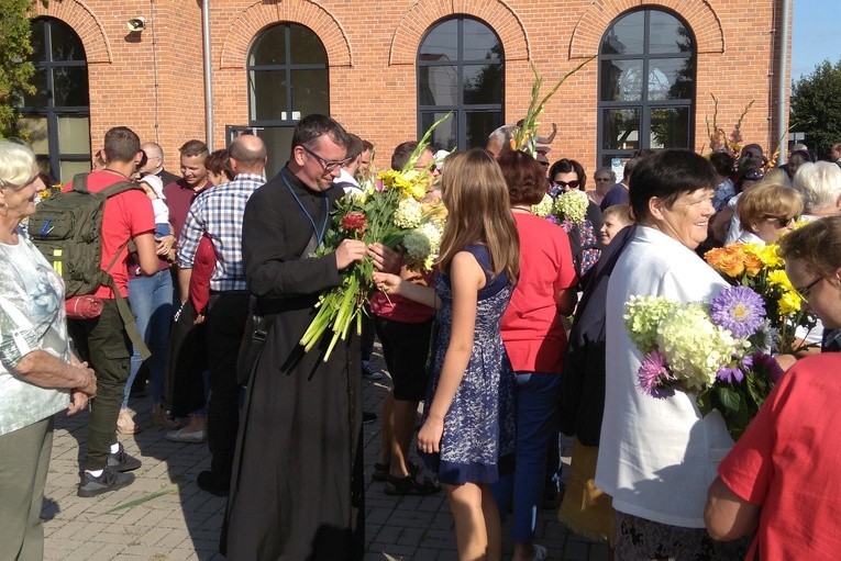 Powrót pielgrzymów do Głowna