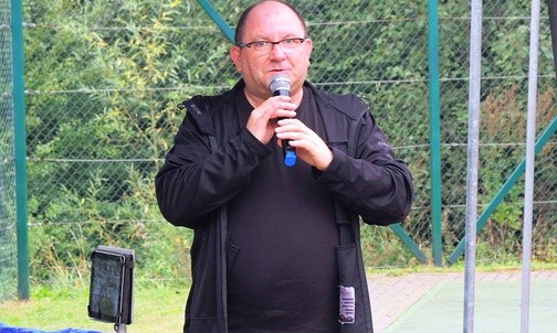 Kamesznicki proboszcz, ks. Stanisław Joneczko