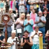 Członkowie wspólnoty mówią, że Eucharystia jest dla nich największą świętością.