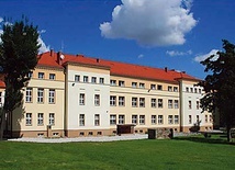 Gmach WSD w Świdnicy.