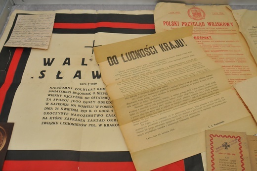 Cenne archiwalia odnalezione w Wieliczce