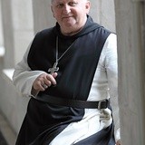 O. Edward Stradomski, opat jędrzejowskiej wspólnoty.