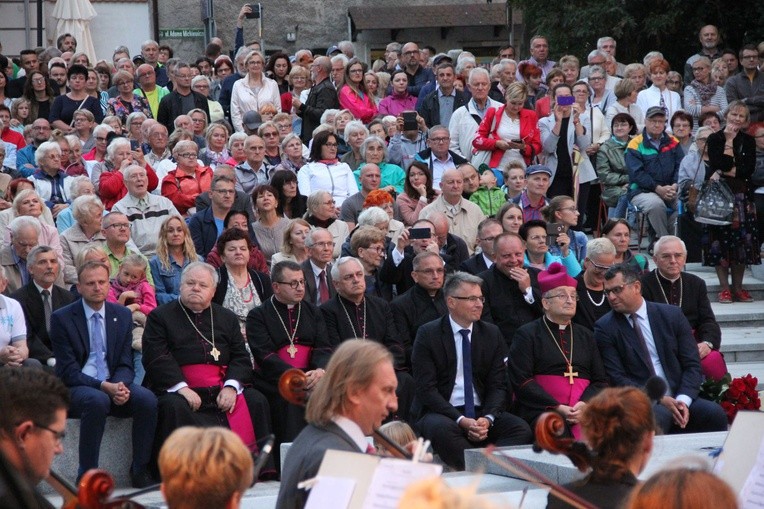 Poświęcenie pomnika patrona Zielonej Góry