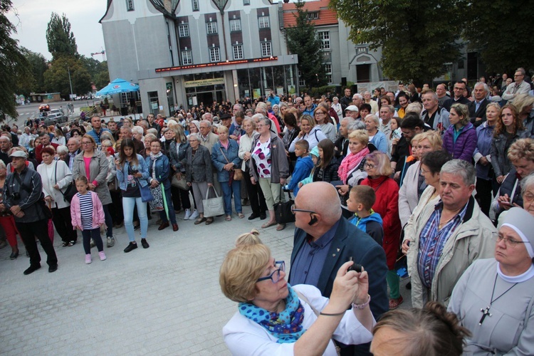 Poświęcenie pomnika patrona Zielonej Góry