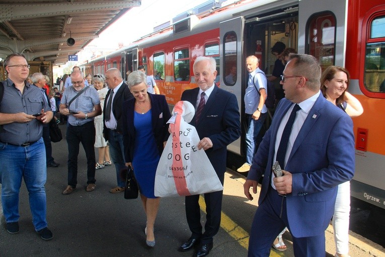 Znaczki pocztowe z okazji 100-lecia parowozowni w Kędzierzynie-Koźlu