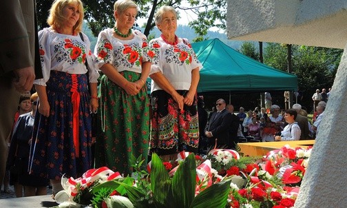 Mieszkańcy gminy Węgierska Górka i ich goście pamiętali o bohaterskich obrońcach swojej miejscowości z 1943 r.