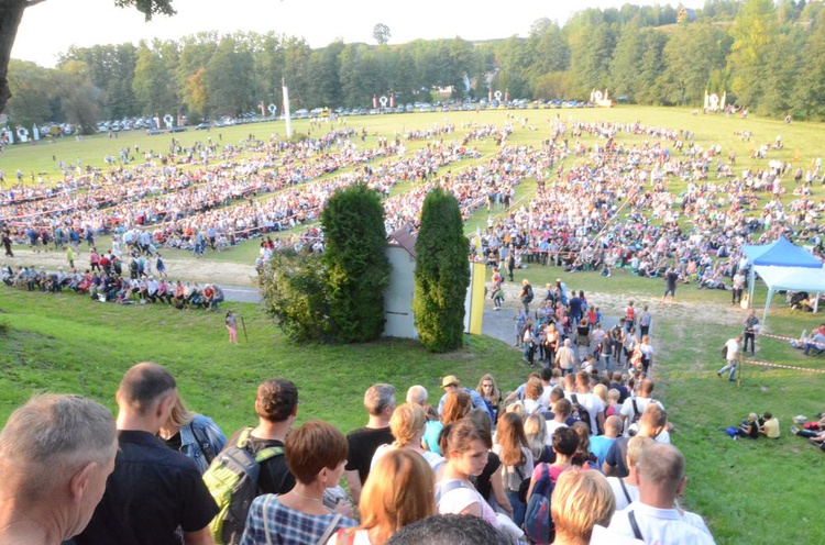 Wieczór u Matki Bożej