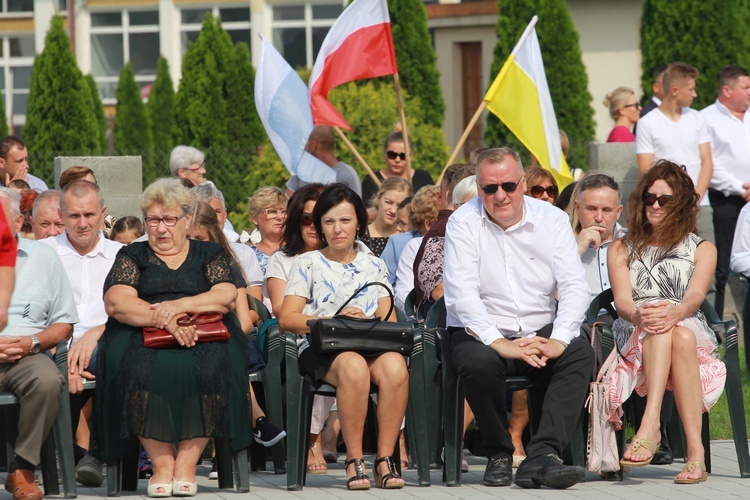 Poświęcenie kościoła w Proszówkach