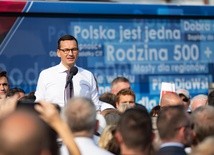 Mateusz Morawiecki spotkał się z mieszkańcami Łowicza