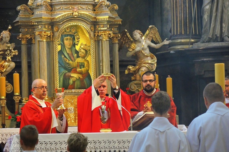 Inauguracja roku szkolnego z bp. Piotrem Gregerem w Cieszynie