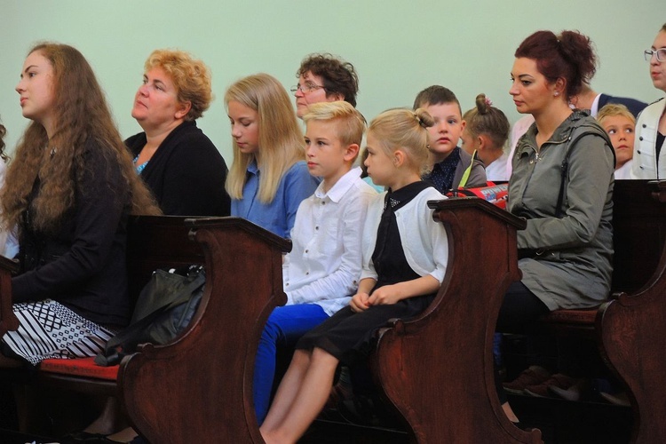 Inauguracja roku szkolnego z bp. Piotrem Gregerem w Cieszynie