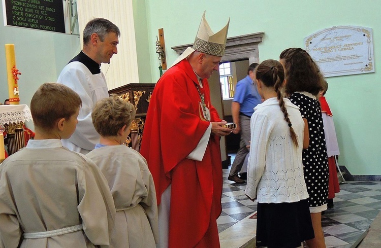 Inauguracja roku szkolnego z bp. Piotrem Gregerem w Cieszynie