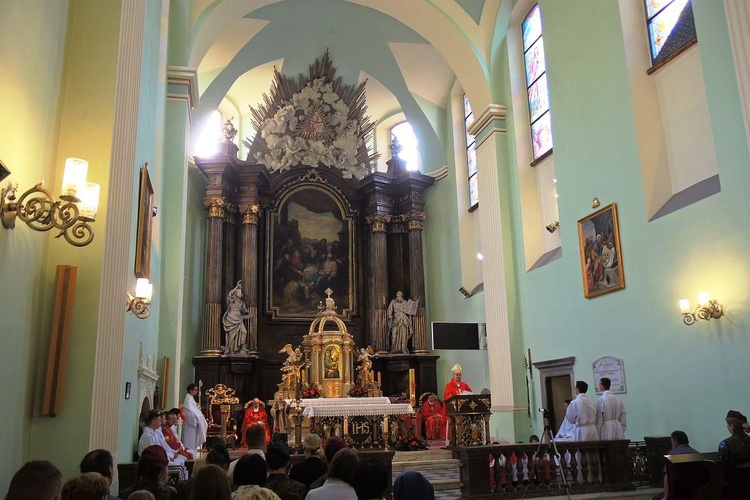 Inauguracja roku szkolnego z bp. Piotrem Gregerem w Cieszynie