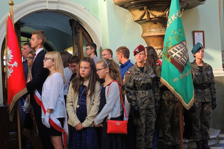 Inauguracja roku szkolnego z bp. Piotrem Gregerem w Cieszynie