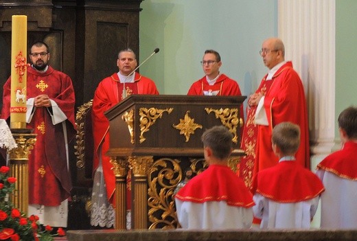 Inauguracja roku szkolnego z bp. Piotrem Gregerem w Cieszynie