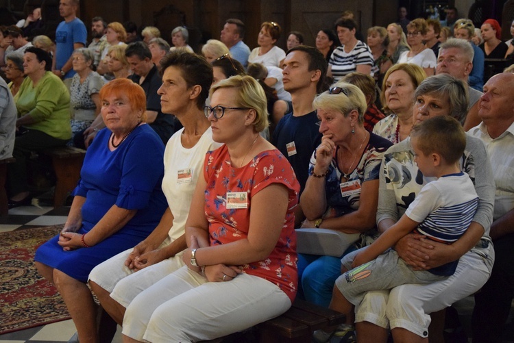 Pielgrzymka z Nowego Miasta nad Pilicą do Studzianny