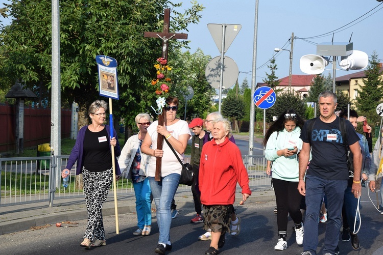 Pielgrzymka z Nowego Miasta nad Pilicą do Studzianny