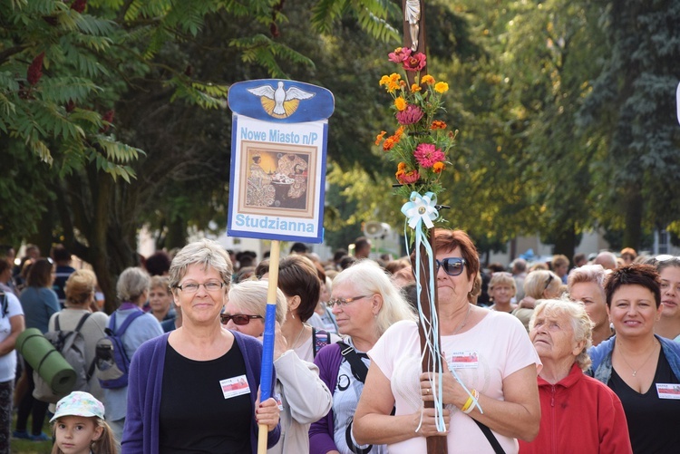 Pielgrzymka z Nowego Miasta nad Pilicą do Studzianny