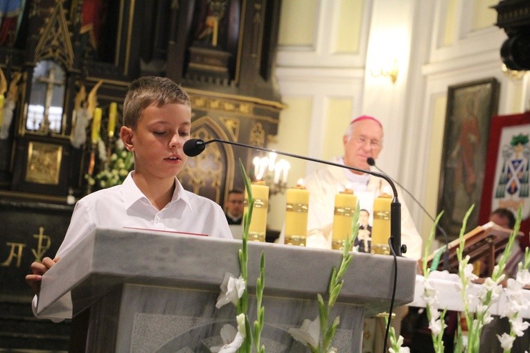 Otwarcie nowego budynku szkoły katolickiej w Kutnie