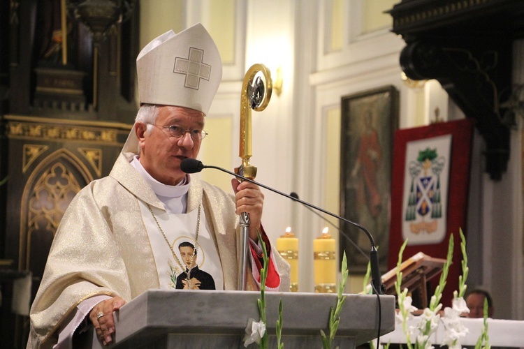 Otwarcie nowego budynku szkoły katolickiej w Kutnie