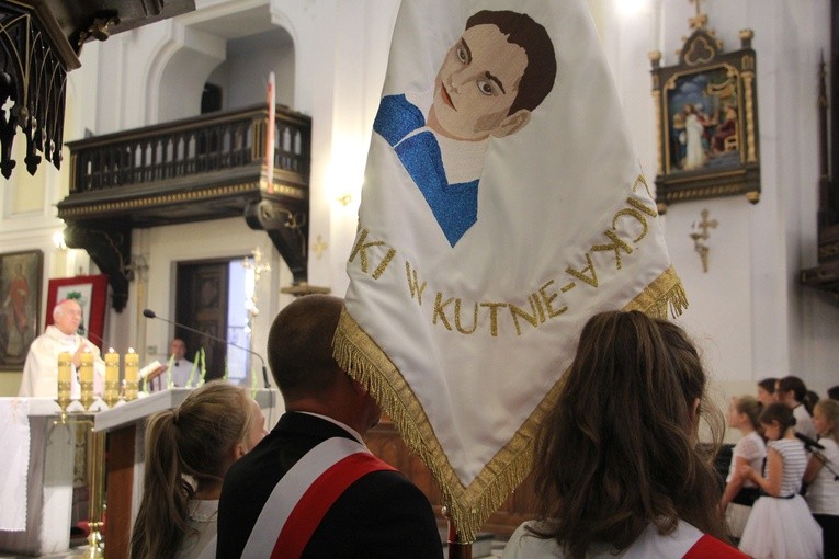 Otwarcie nowego budynku szkoły katolickiej w Kutnie